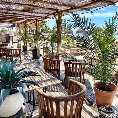 Tulipa Near & Dunes With Free Parking 3*