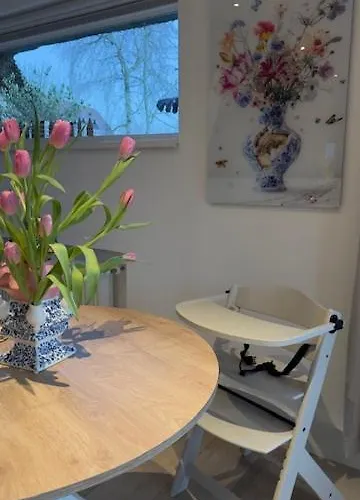 Tulipa - Keukenkof Penzion Noordwijkerhout