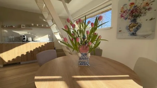 Penzion Tulipa - Keukenkof 3*